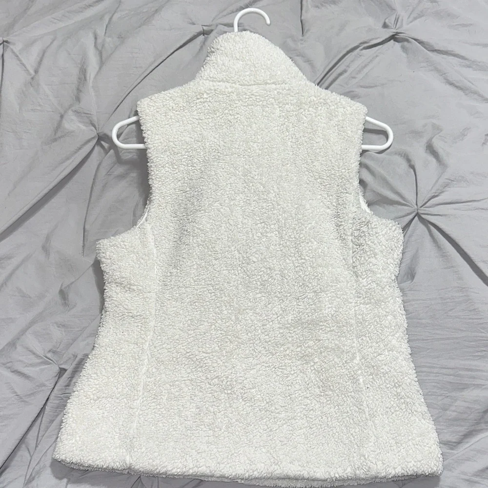 Patagonia Off-White Sherpa Vest - Picture 4 of 6